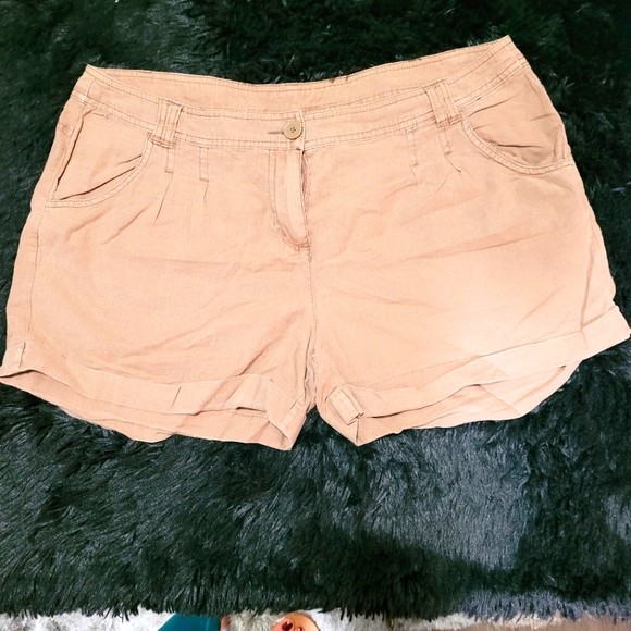Khaki shorts - women SZ 14 - Picture 1 of 3